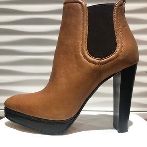 KORS by Michael Kors - Like NEW Bootie - 7 1/2 - Rich Tan / Fawn Leather